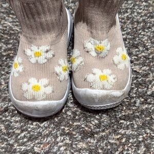 Floral Knit Baby Shoes